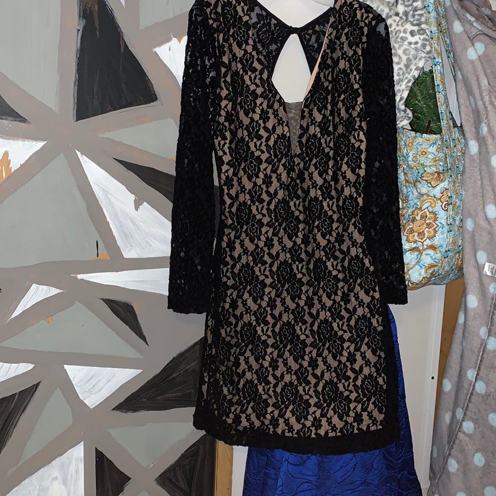 Elegant formal dress. Worn once.